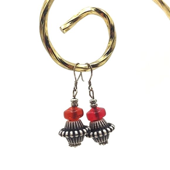 Funky Black, White & Red Hand Beaded Earrings - Picture 6 of 6